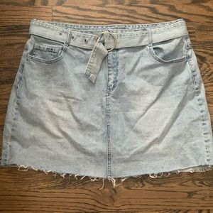 Garage denim skirt! 💙🌟